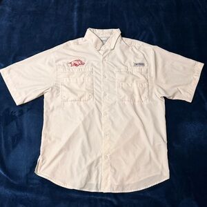 Columbia PFG Arkansas Razorbacks Fishing Shirt Mens M White Vented Omni Shade